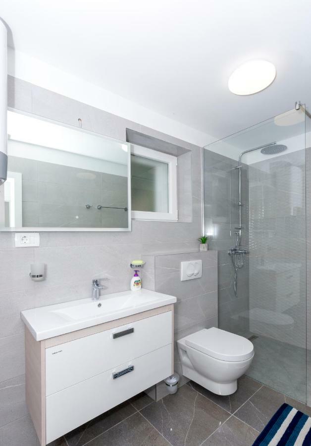 Apartments West Coast Сплит Екстериор снимка
